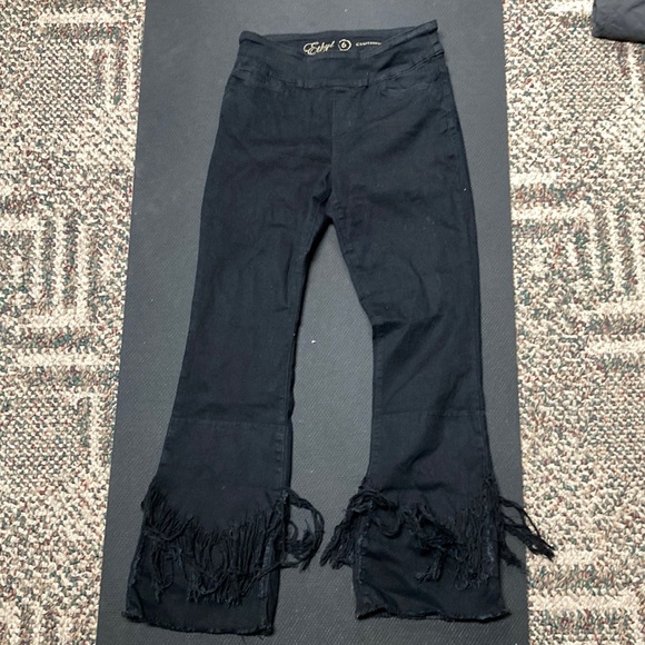 Black pull on flare funky jean - Picture 1 of 3